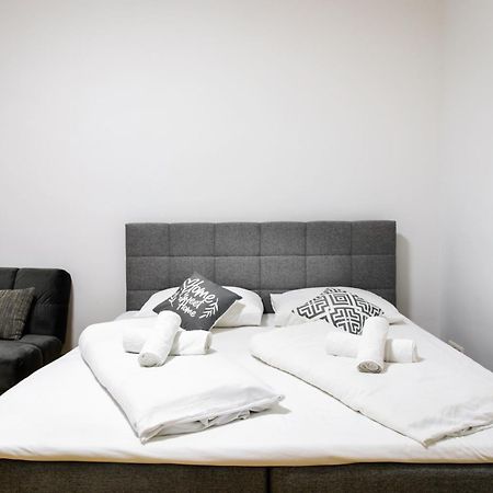 וינה Royal-Haven Apartment מראה חיצוני תמונה